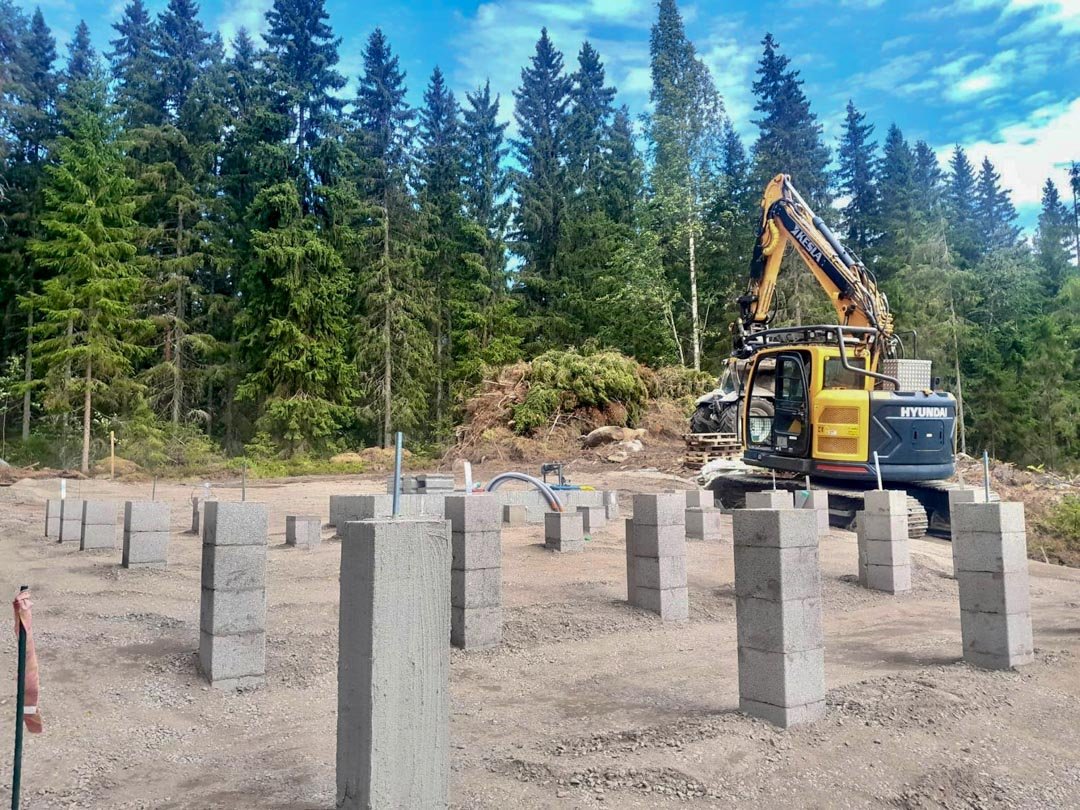 Ansiomäen konepalvelu tarjoaa uudisrakentamisen ja saneerauksen palveluita, kuvituskuva